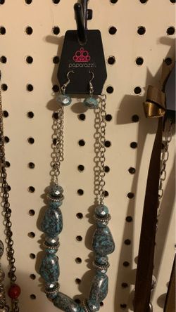 All kinds of paparazzi jewelry earrings necklaces bracelets you name it message me