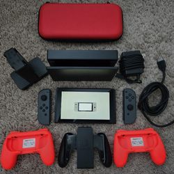 NINTENDO SWITCH CONSOLE + ACCESSORIES 
