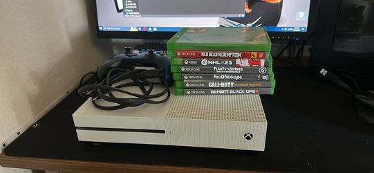 Xbox One S + Controler and games