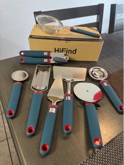 Cooking utensils set