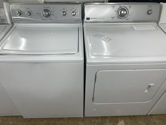Maytag set washer and dryer gas