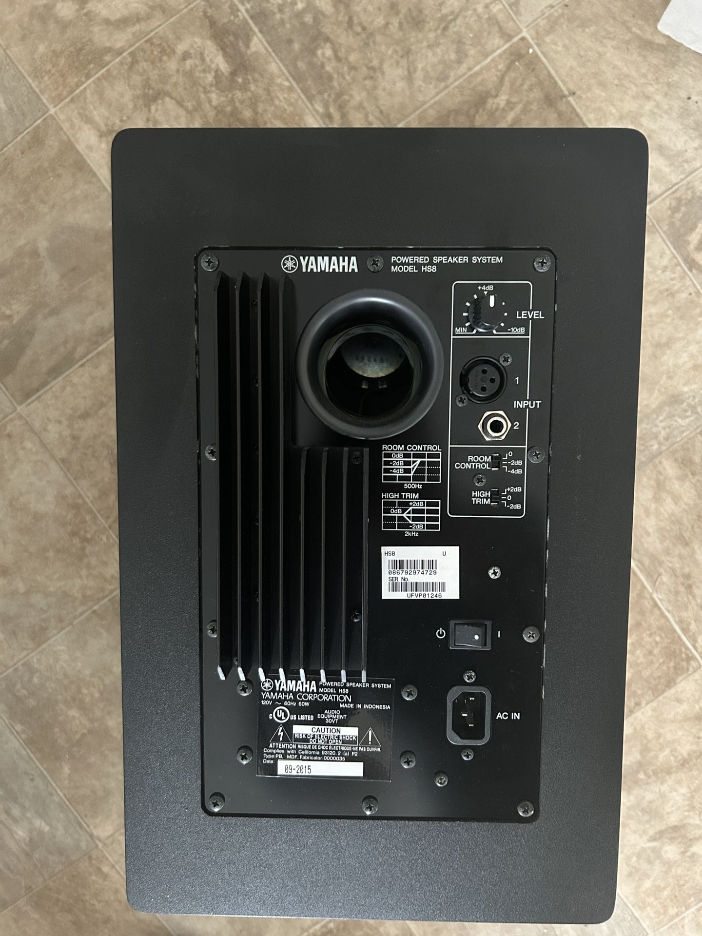 Yamaha HS8 Speakers