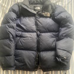 North Face 700 Puffer Size Medium