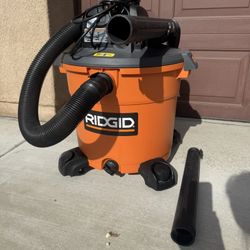 RIDGID Wet Dry Vacuums Heavy Duty Wet Dry Vacuum Cleaner and Blower Vac, 16-Gallon, 5.0 Peak Horsepower Detachable Leaf Blower Vacuum Cleaner with Pro