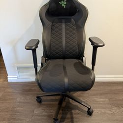 Razer Gaming Chair Enki - Black / Green