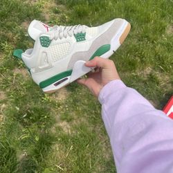 jordan 4 sb pine green size 9 