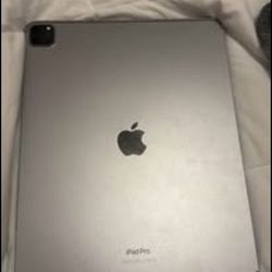 iPad Pro 12.9 Inch ( Like New - Rarely Used)
