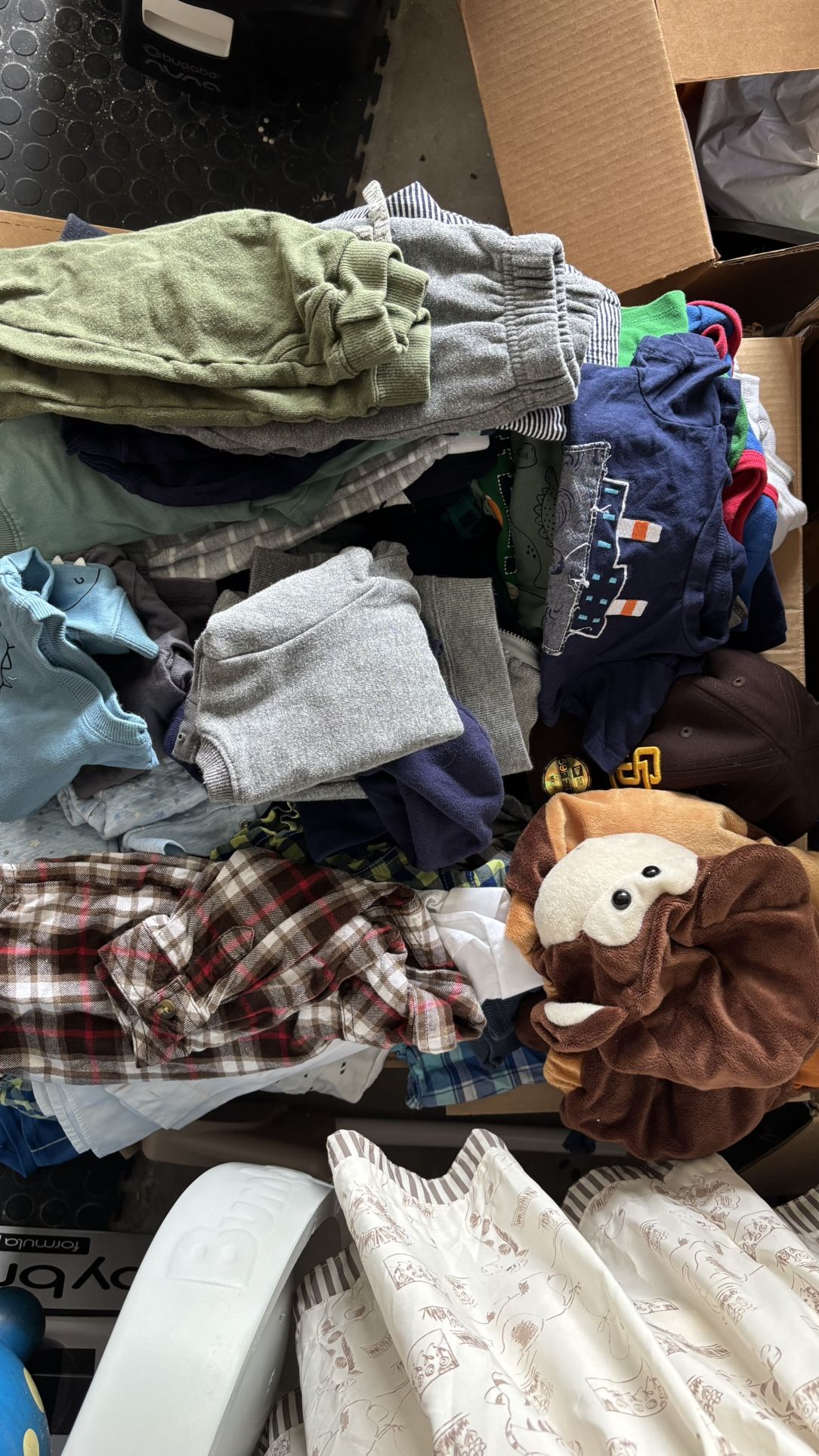 Newborn To 12months Boy Clothings Including Padres hat and Halloween Costume