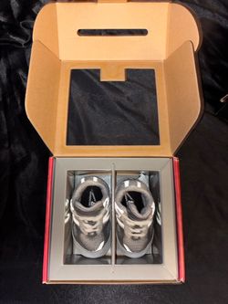 New Balance 990v6 Crib Bungee Baby Shoes Size 1 – New in Box