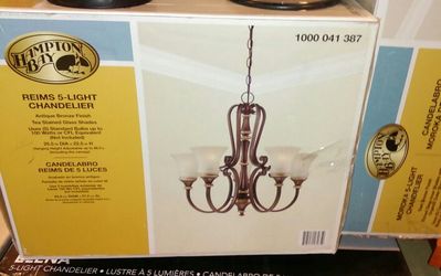 Hampton Bay Reims 5 light Chandelier