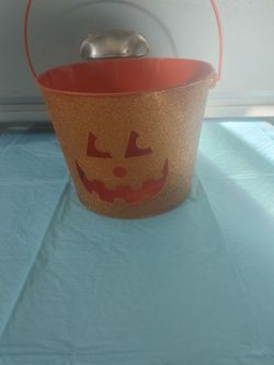 HALLOWEEN GLITTER PUMPKIN