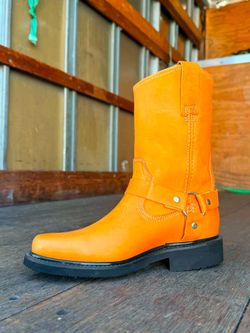 Bota dé piel para trabajar tipo biker