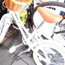 Kids Bike My Daughter Just Used It Once But She Was Too Big For It