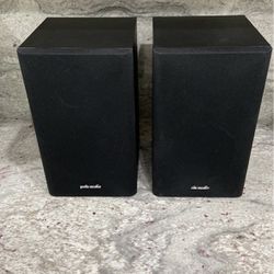 Polk Audio R1 Book shelf Pair Speakers 6 1/2”x 11”