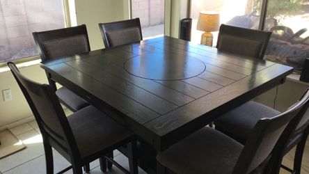 Breakfast/Dining Table
