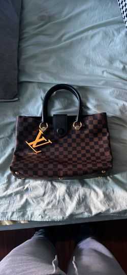 SEND OFFERS!!! louis vuitton damier LV riverside 