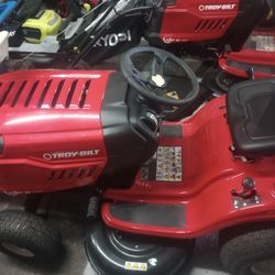 Pony 42 in. 15.5 HP Briggs and Stratton 7-Speed Manual Drive Gas Front Engine Riding Lawn Tractor

