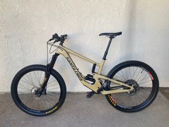 2020 santa cruz nomad C 27.5 medium frame...clean bike