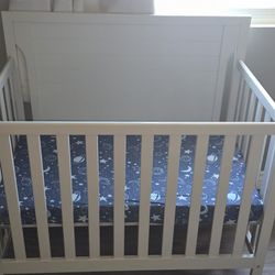 Mini crib