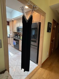 Black gown. Size 10
