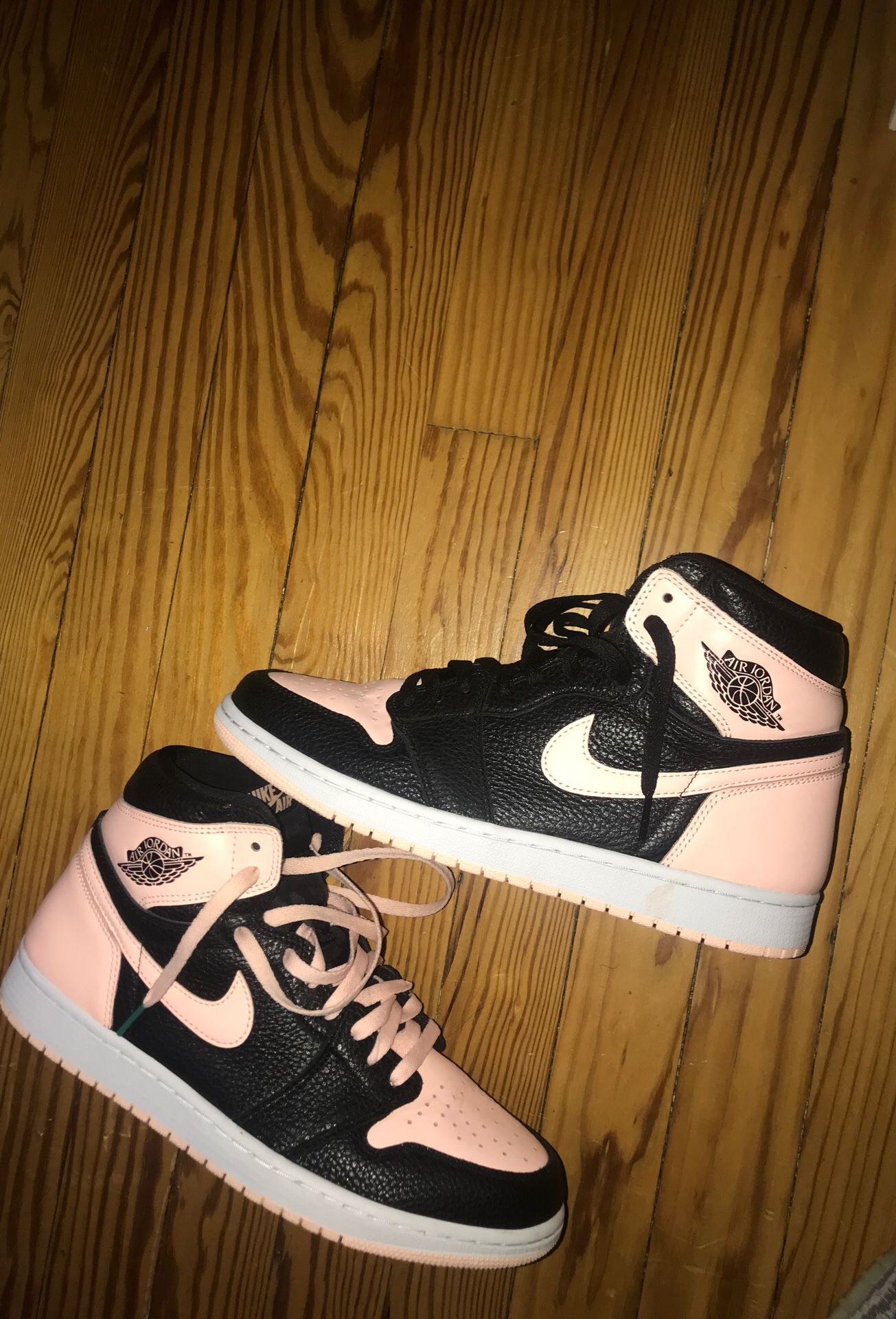 Jordan 1 Blk Crimson Tint - Sz 11