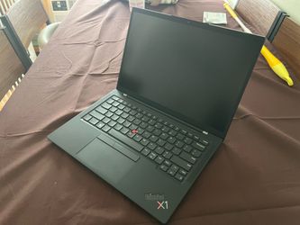 Lenovo X1 Carbon 10gen laptop $600