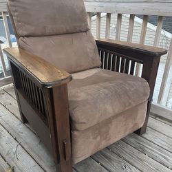 Craftsman mission Stickley Style Recliner Chair