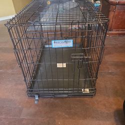 Medium DOG CRATE  30"x 19" x 21"