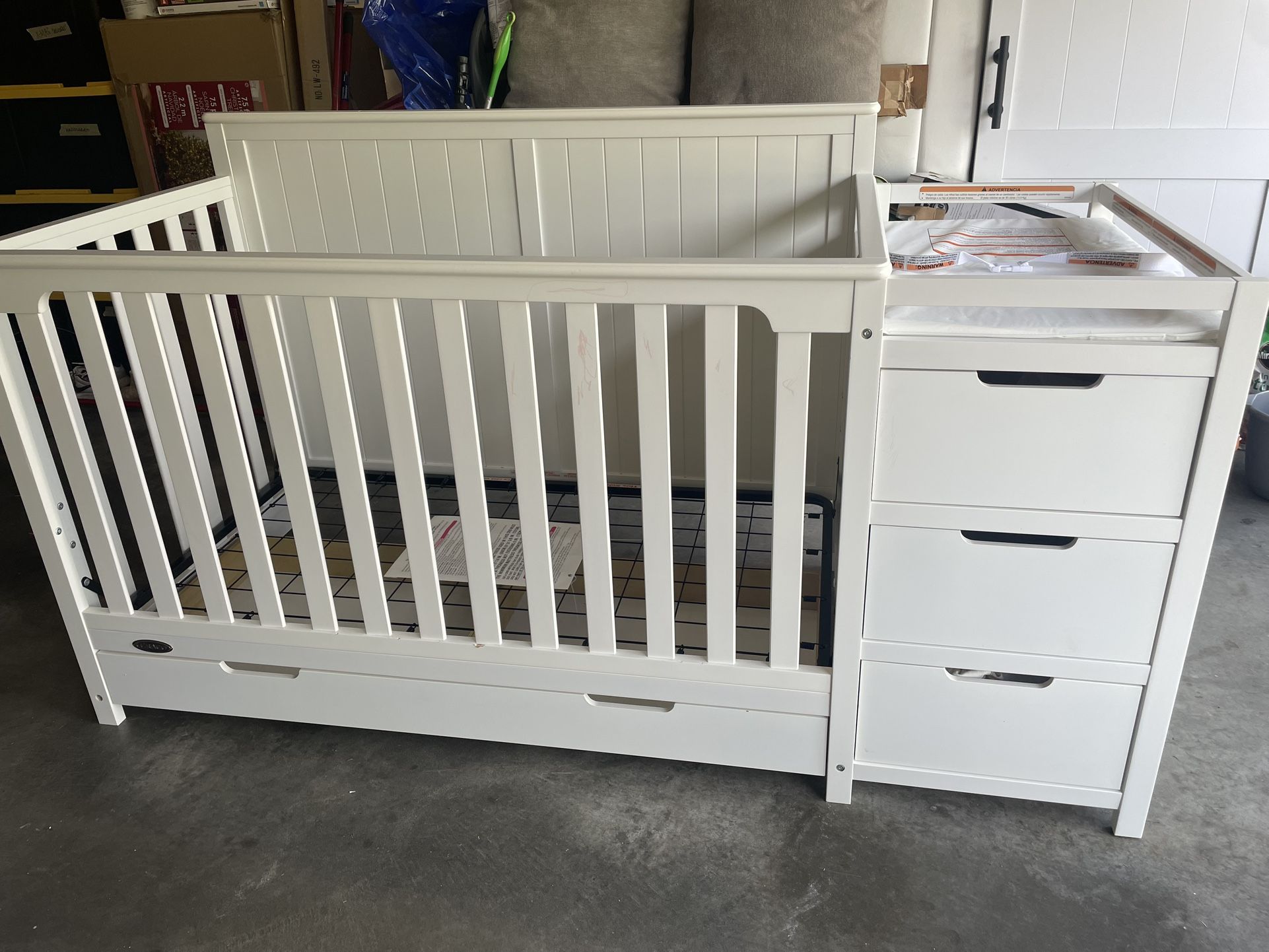 Crib And Changing Station In One