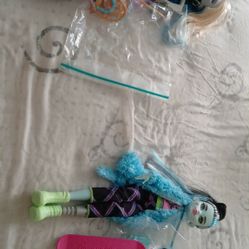 2 FOR $20 Monster High Dolls 