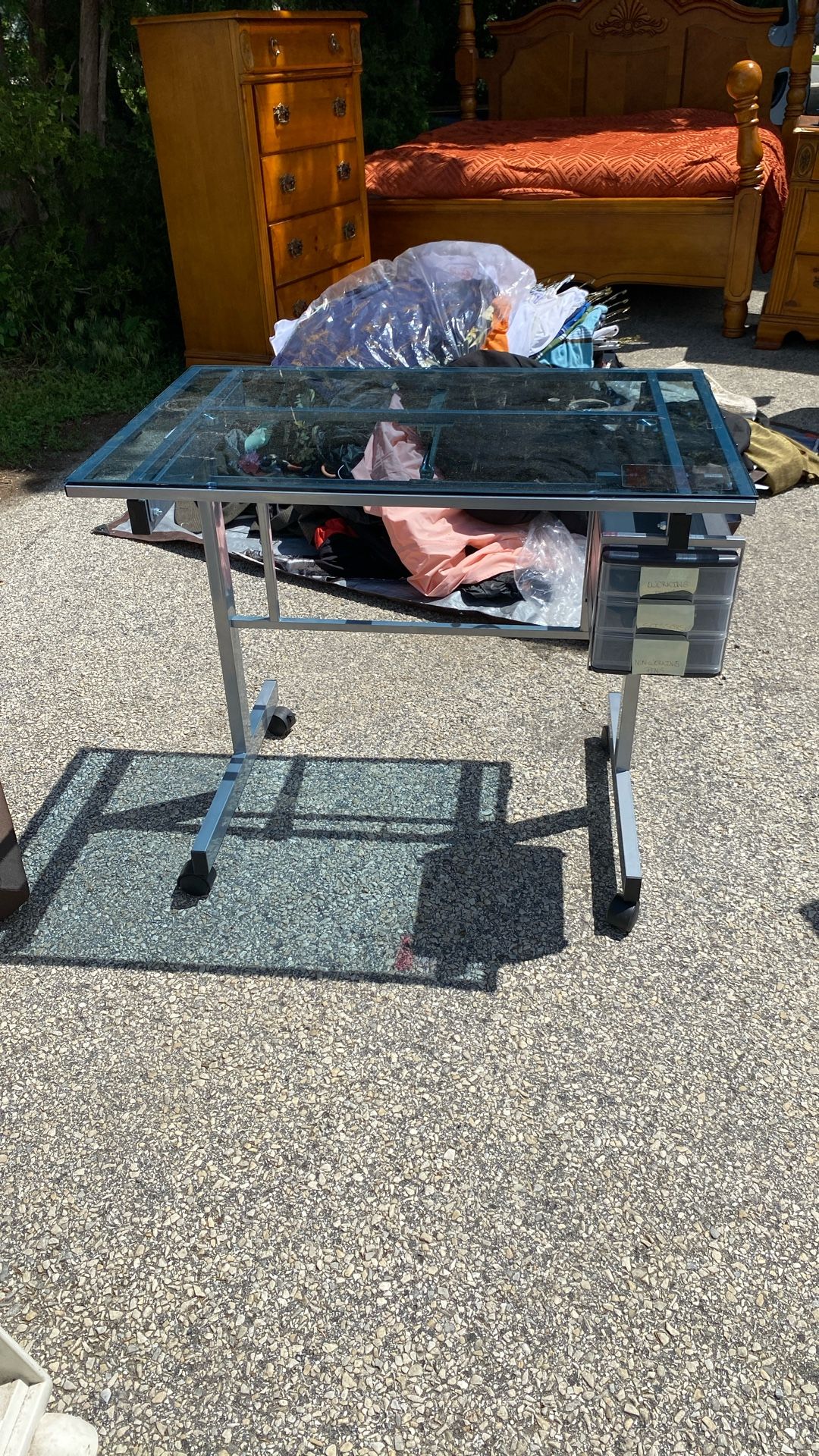 Glass Top Computer Desk And Chair Office Equipment & Supplies