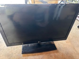 37” LG TV