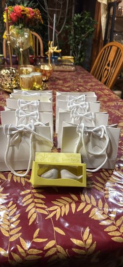 Salt And Pepper Small White Bags Good For Any Gift Like Wedding Shower Baby Shower Two Dollar Each