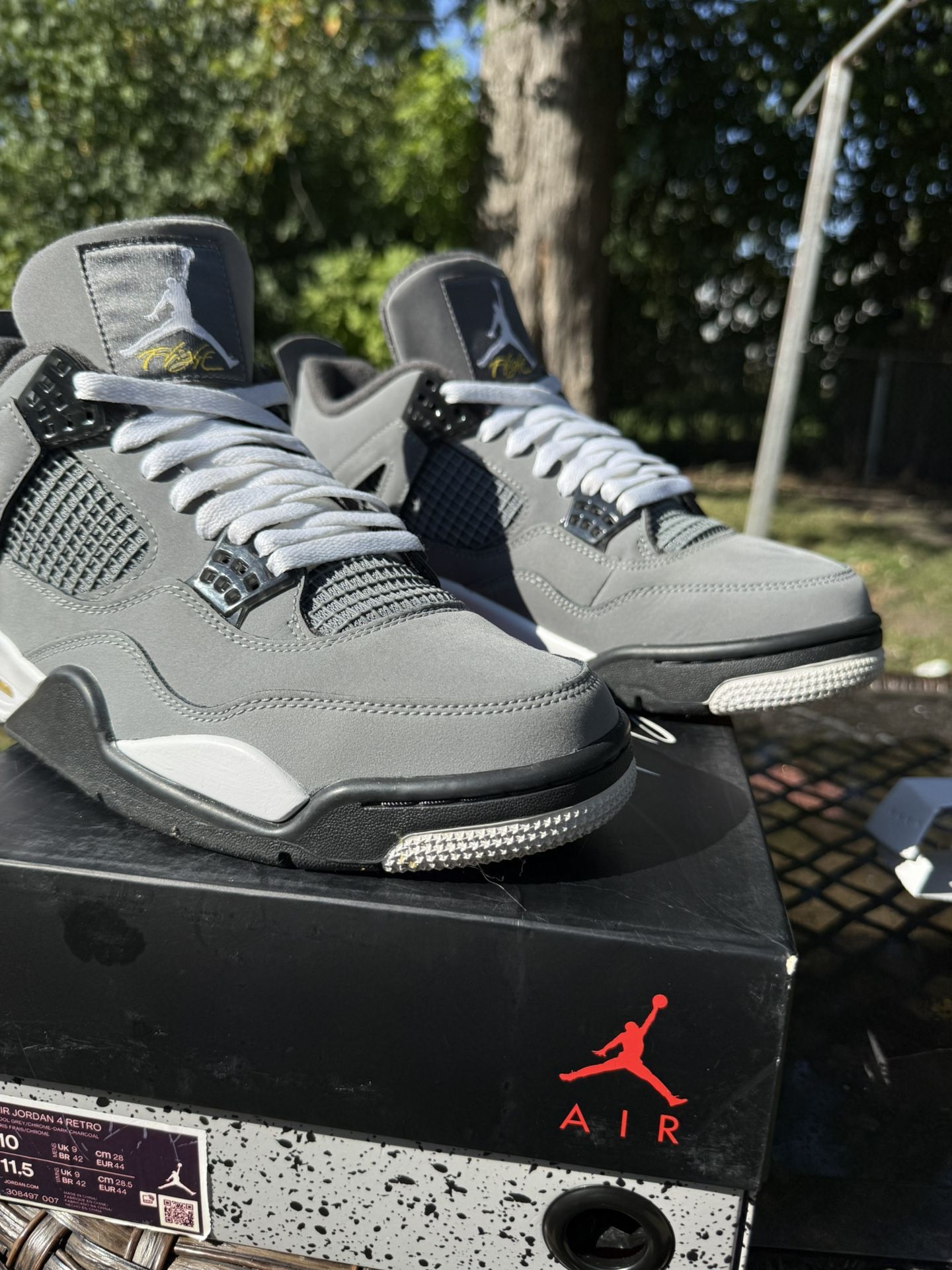 Jordan retro 4 Cool Grey