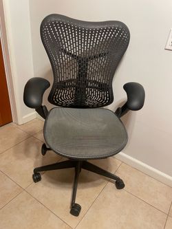 Office chair Herman Miller Mira
