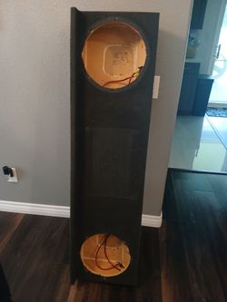 Speaker box for silverado