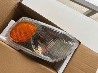 98-2000 Toyota Corolla left signal  $15