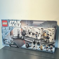 LEGO Star Wars Boarding the Tantive IV (75387) – 100% Complete, No Minifigs – $20