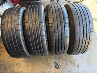 225/65-17 MICHELIN DEFENDER $210 LAS 4 FULL SET ✅🛞
