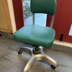 Vintage Good Form Industrial Aluminum Office/ Drafting Chair