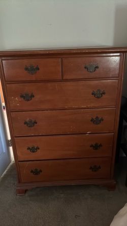 Dresser drawer