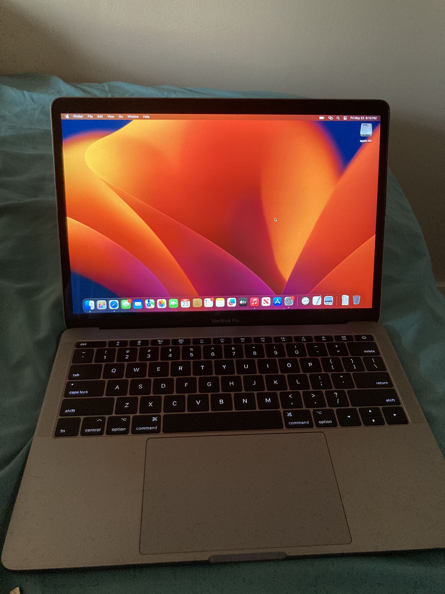 MacBook Pro Core i5 2.3 13” Mid 2017