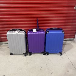 Luggage Set Size 24 In Only 35$