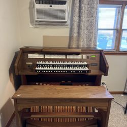 Ahlborn-Galanti Digital pipe church organ