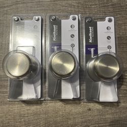 NEW Kwikset Brushed Nickel Door Knob – Security Series – Unopened