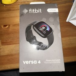 Fitbit Versa 4