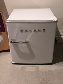 Retro Mini Fridge