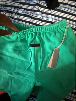 Essential shorts, mint XL