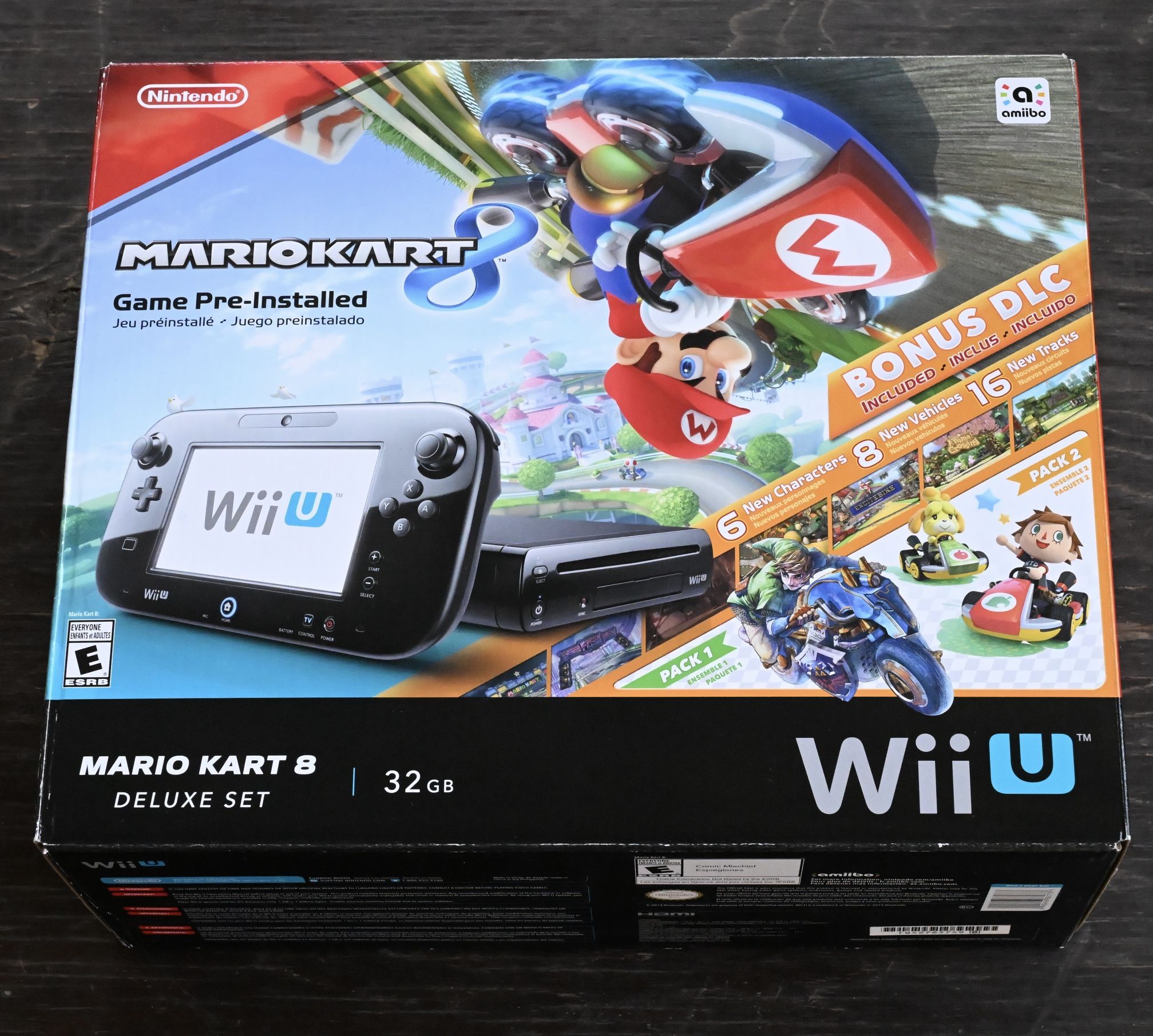 Nintendo Wii U Mario Kart 8 Deluxe Set