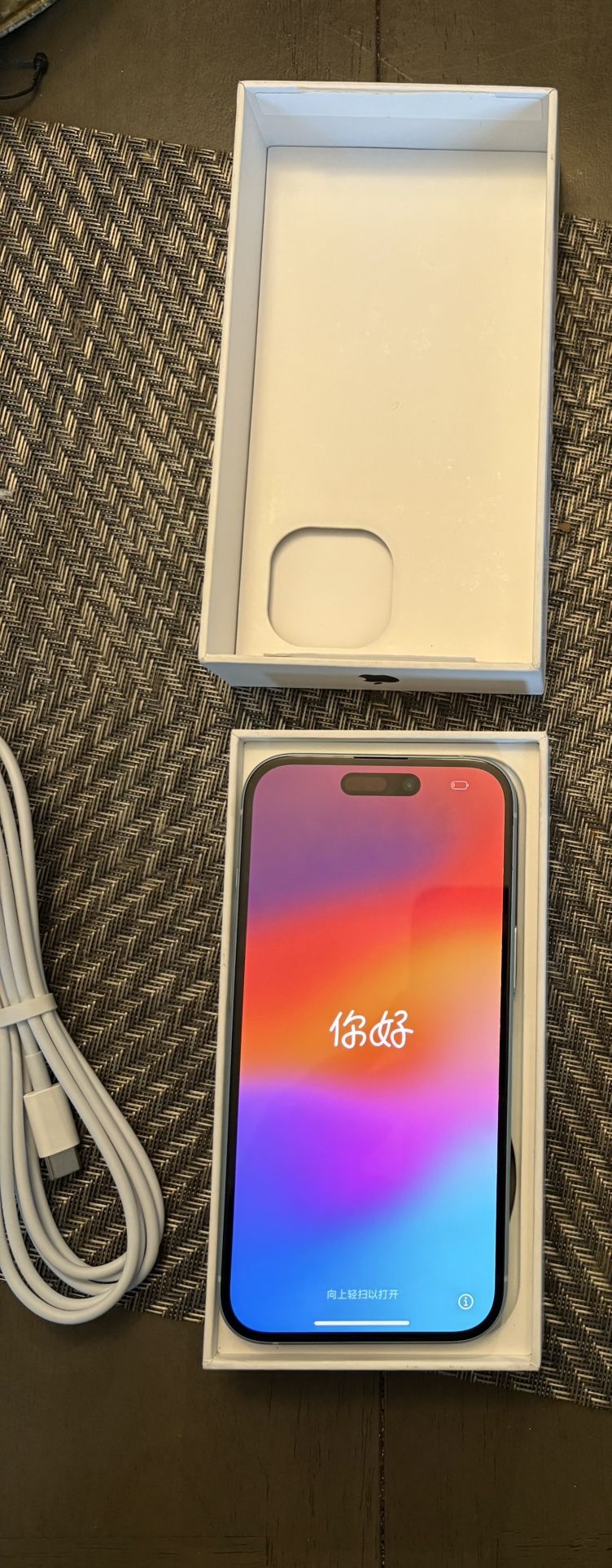 iPhone 15 (new and Unlocked)